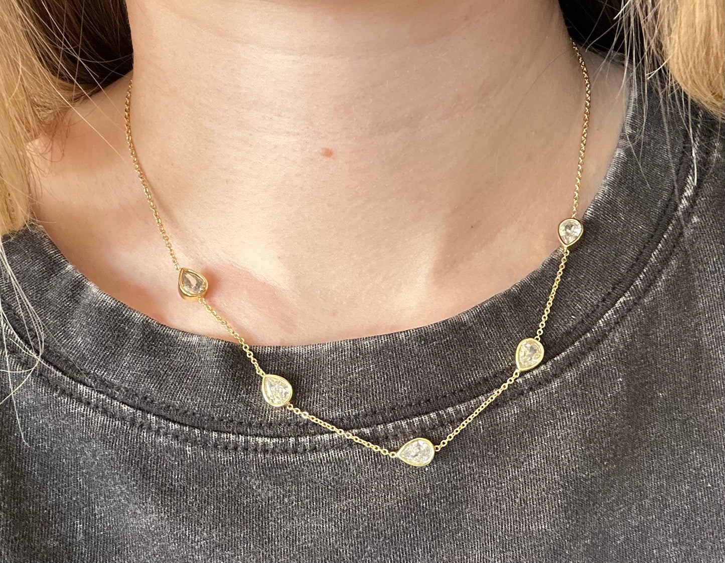 Teardrop Gem Necklace